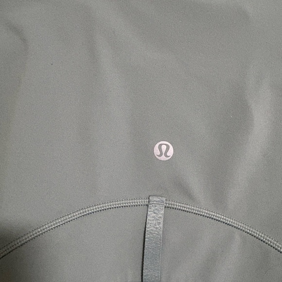 LULULEMON DEFINE CROP - Picture 3 of 4
